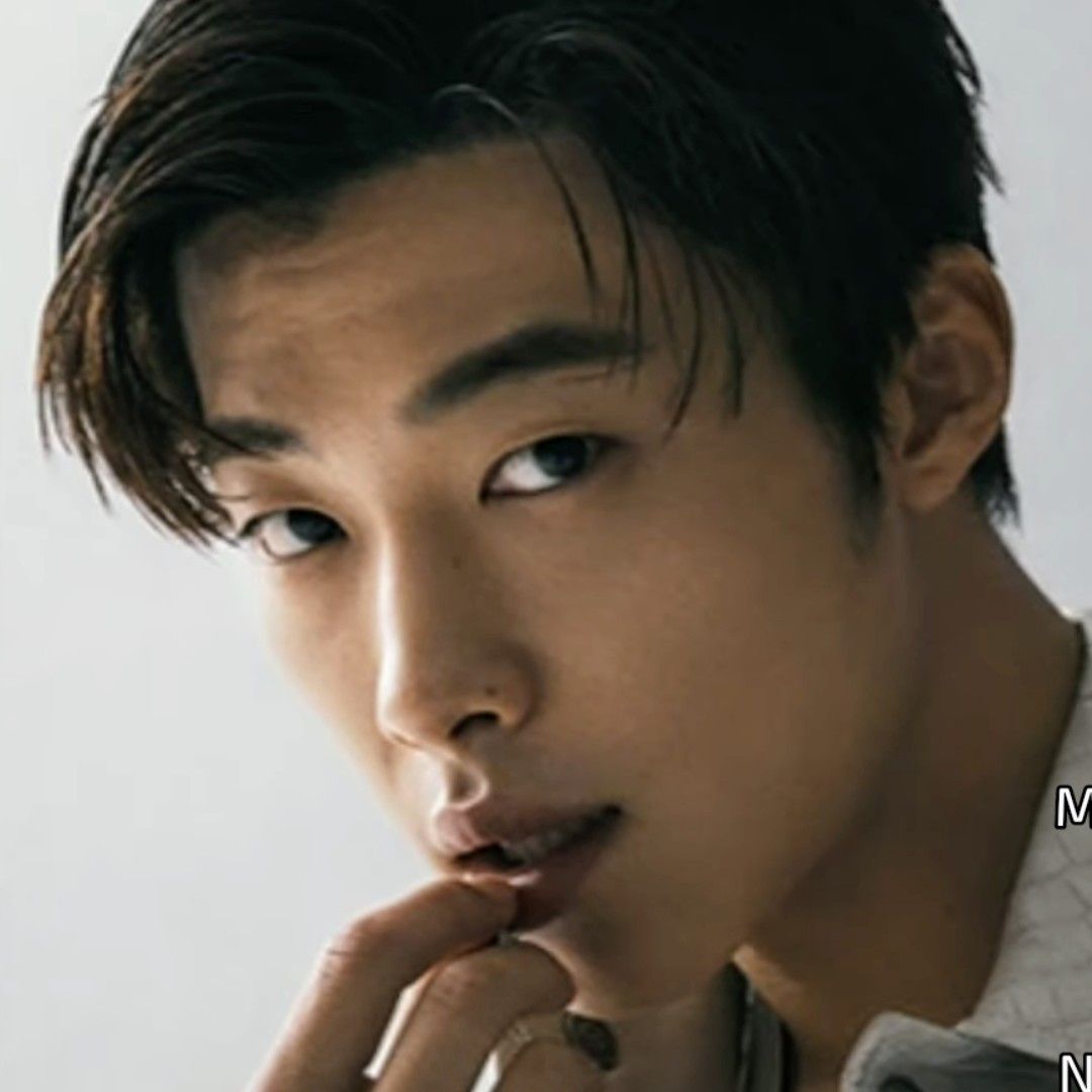 Behind-the-scenes cut of Woo Dohwan