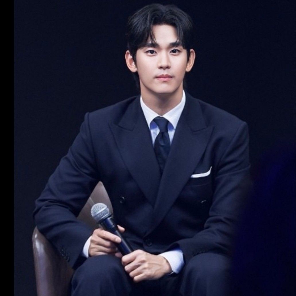 Latest photo of Kim Soohyun