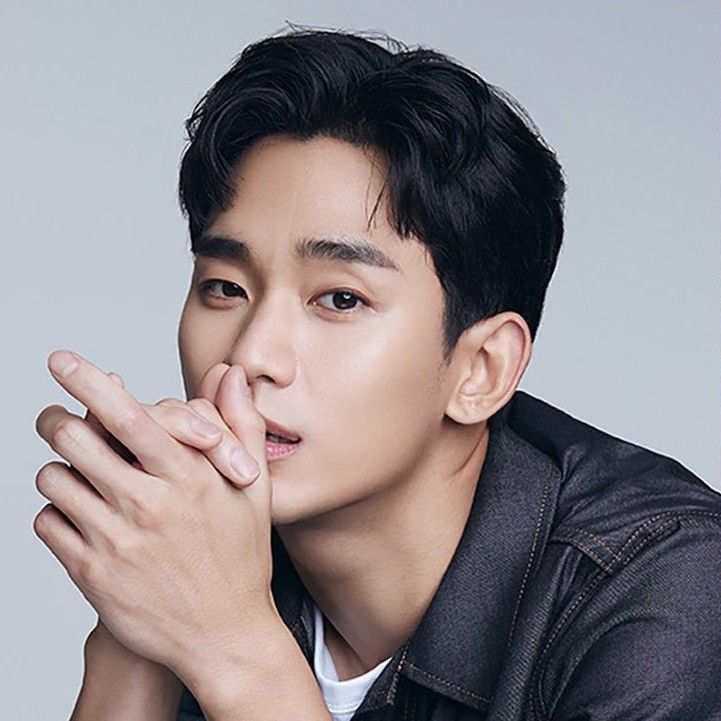 Behind-the-scenes cut of Kim Soohyun