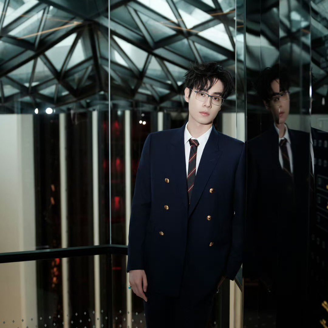 A moment captured by a fan of Hu Yitian