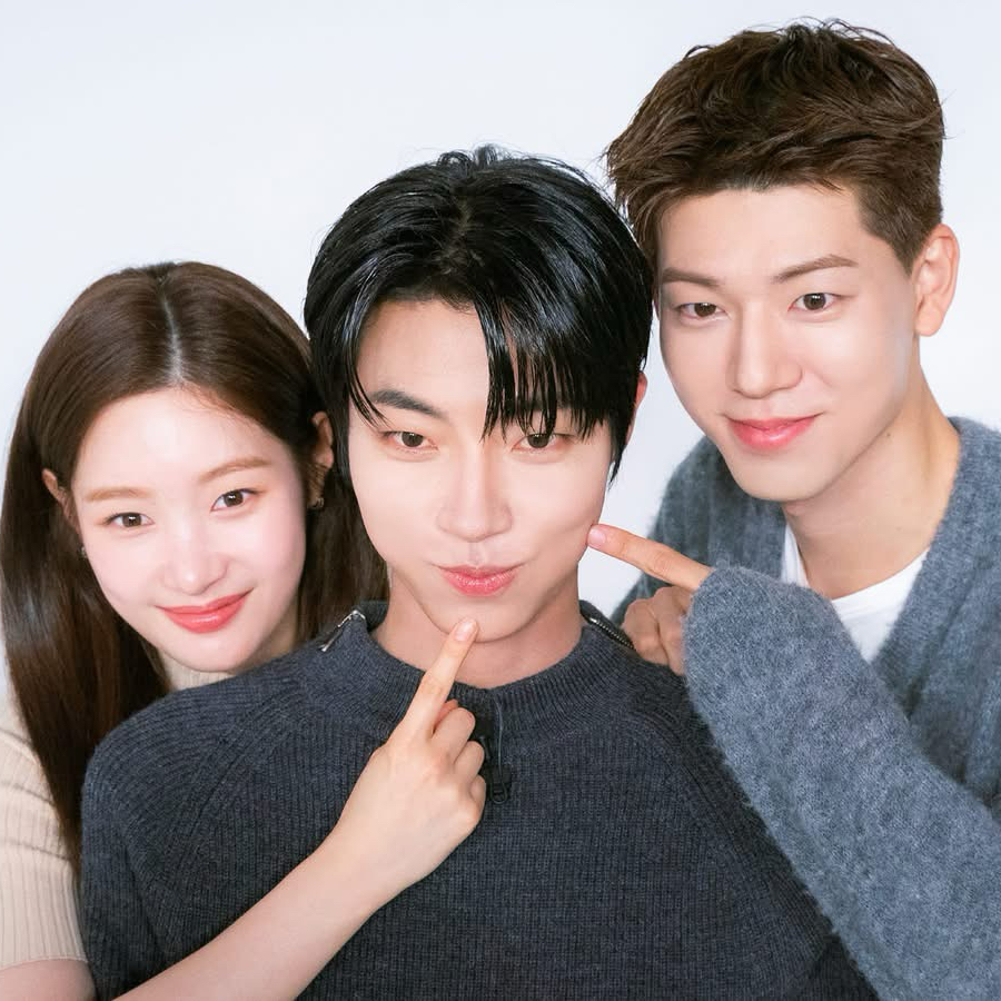 Foto kegiatan terbaru dari Hwang Inyoup