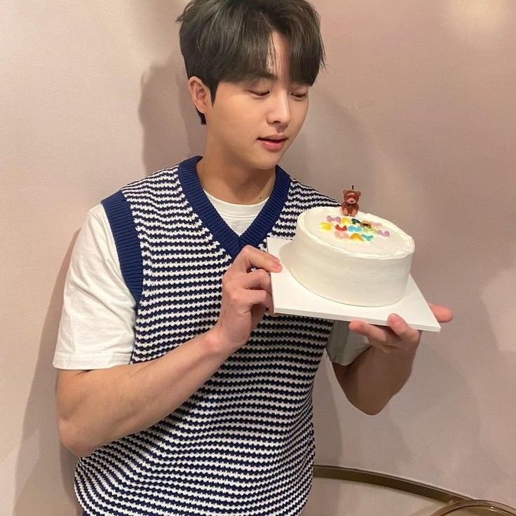 Latest photo of Kim Mujun