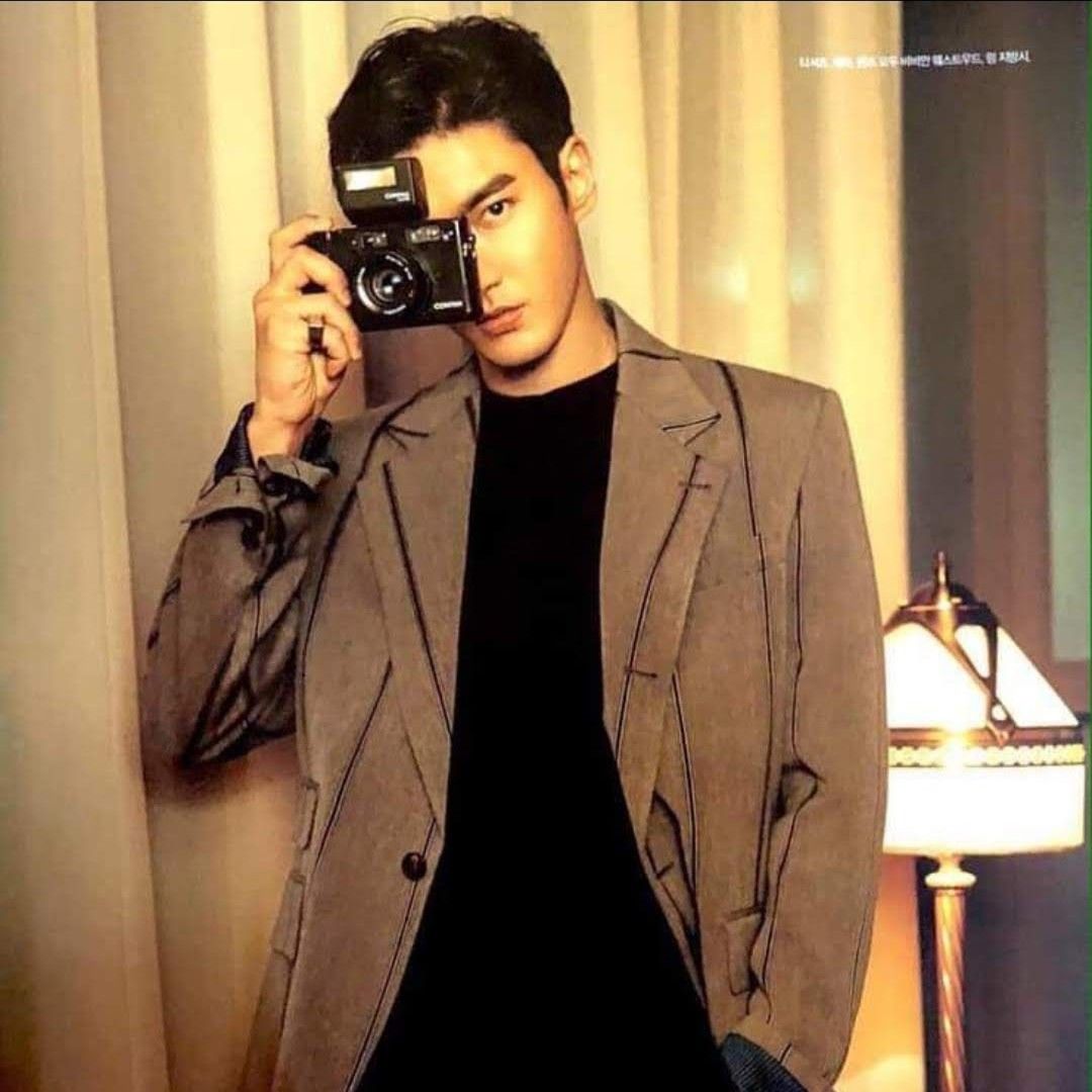 Latest photo of Choi Siwon