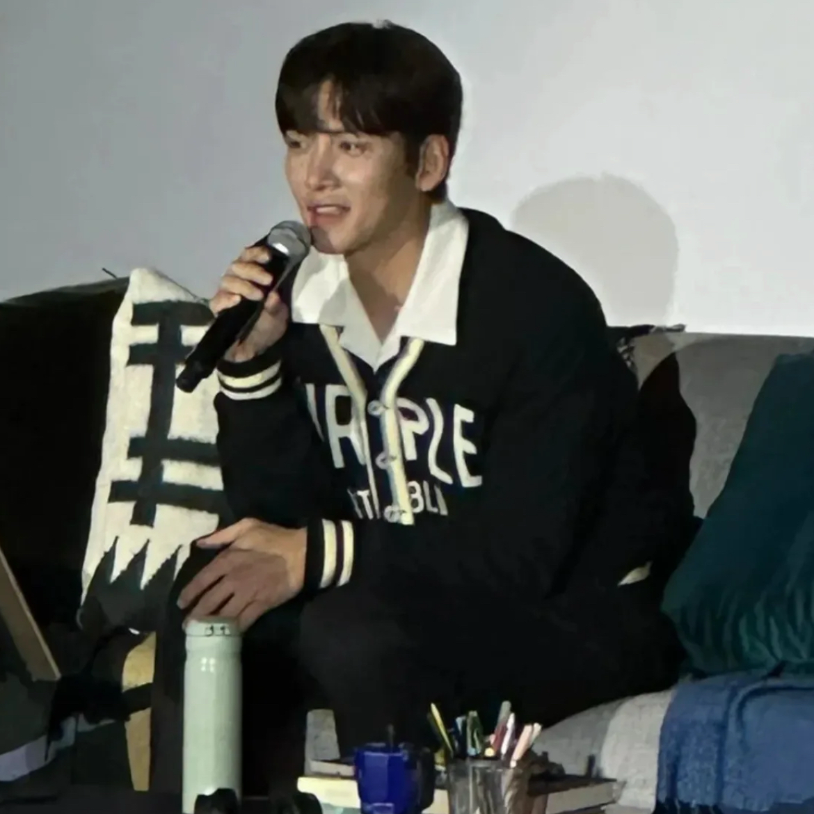 Behind-the-scenes cut of Ji Changwook