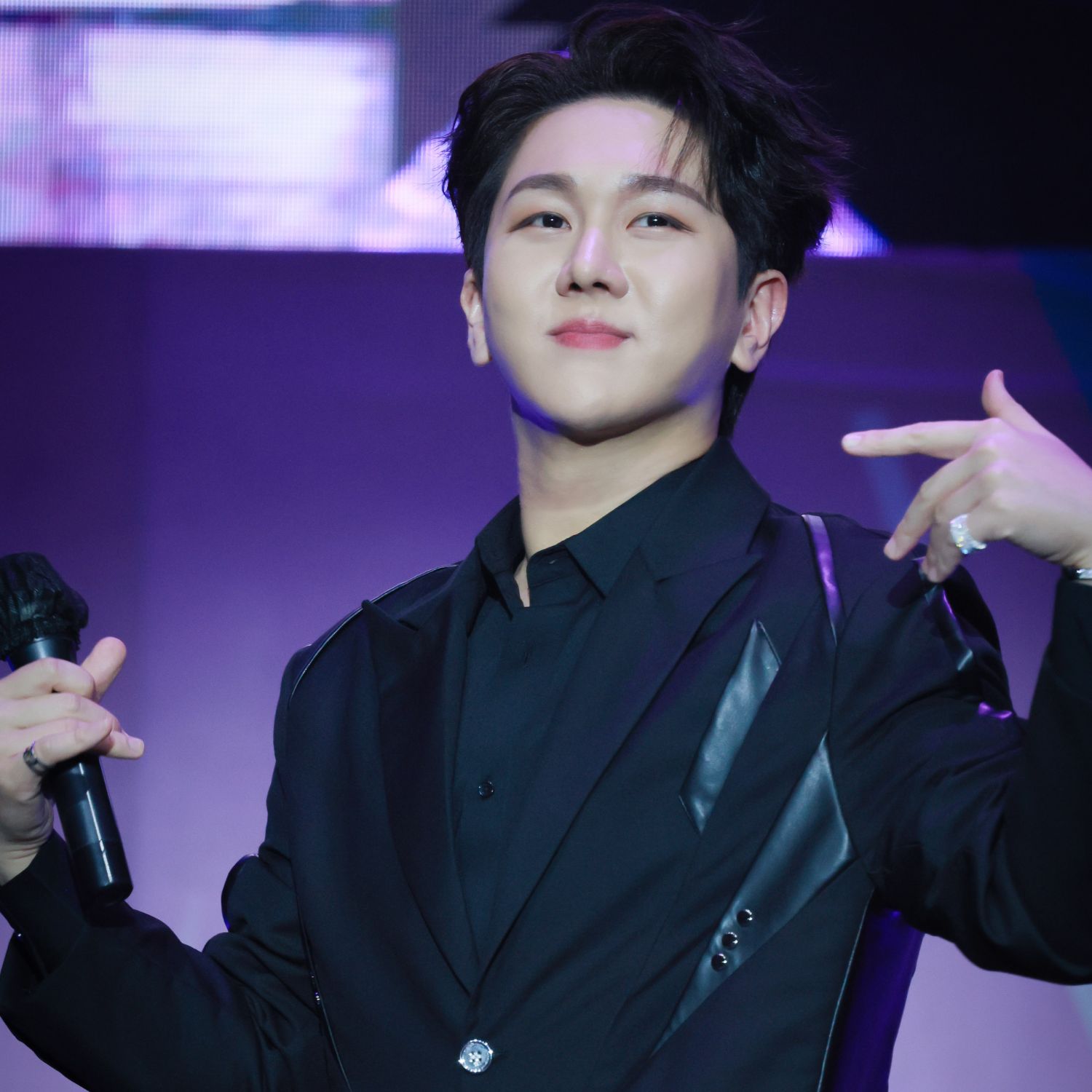 A moment captured by a fan of Kim Soochan