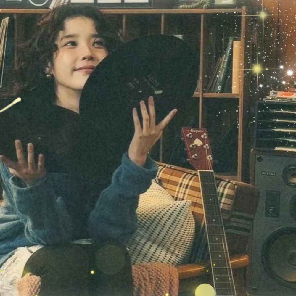 Cuplikan di balik layar dari IU