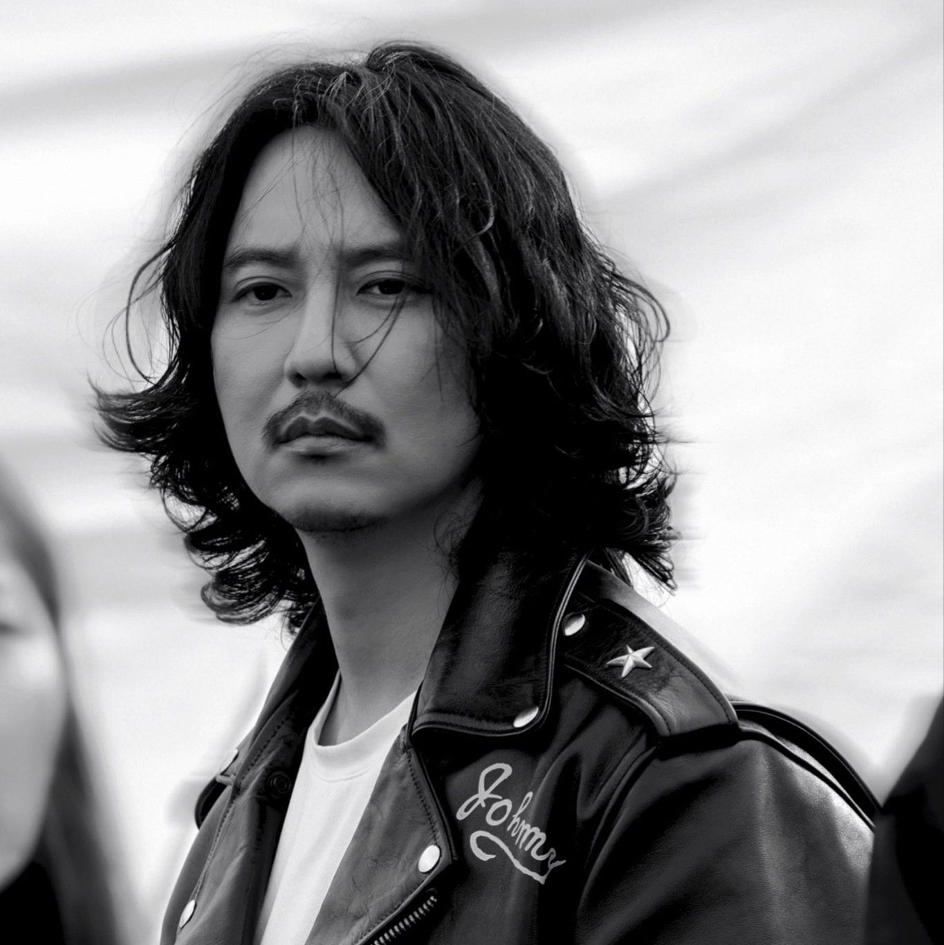 Behind-the-scenes cut of Kim Namgil