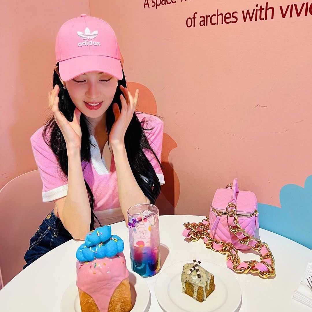 Behind-the-scenes cut of Seohyun