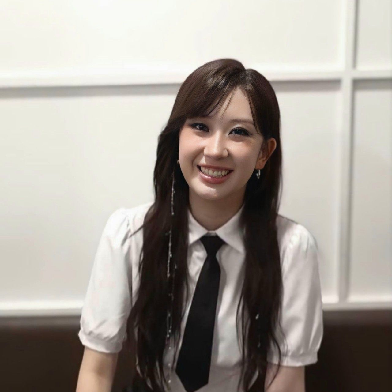 Cuplikan di balik layar dari Jeon Yujin