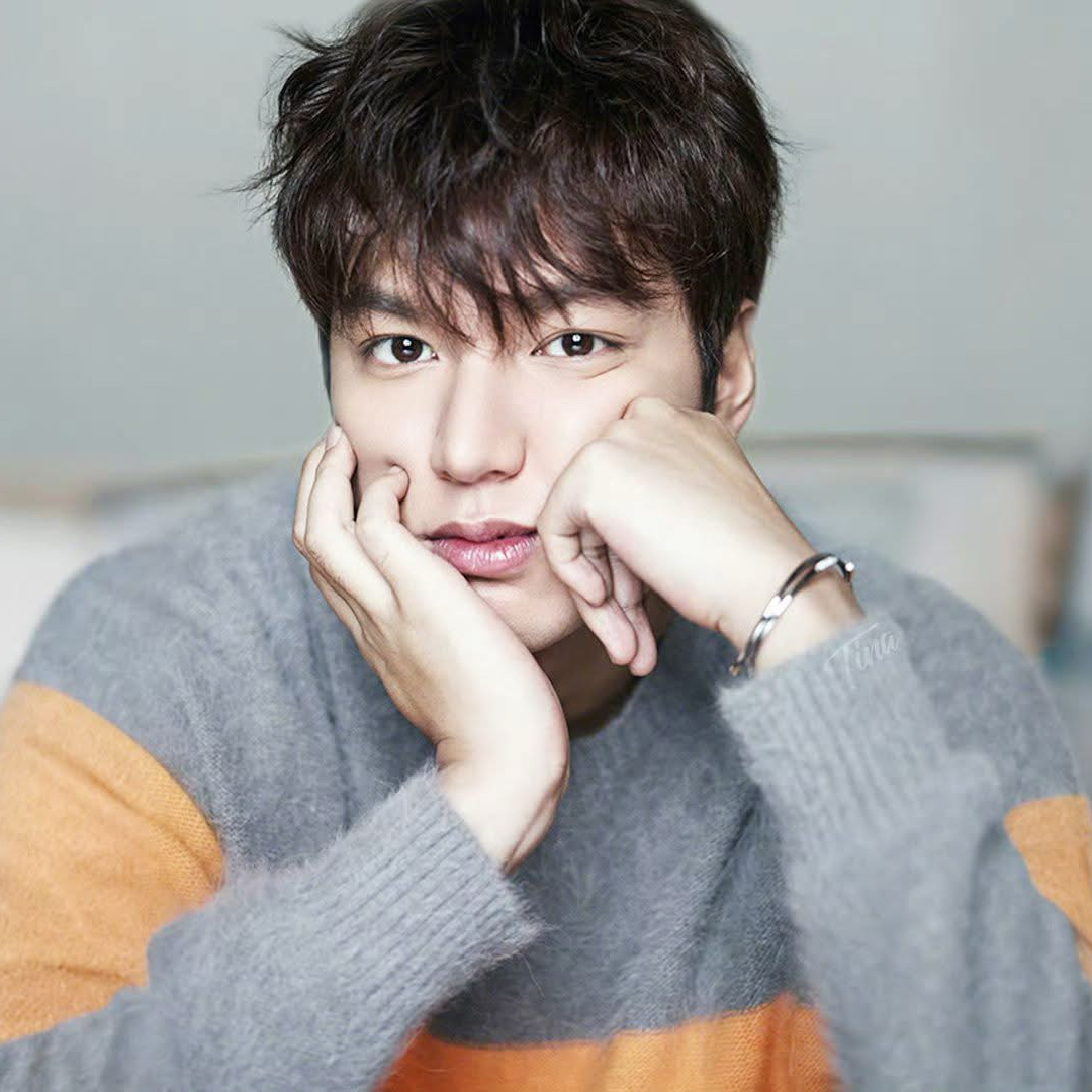 粉絲拍下的李敏鎬瞬間