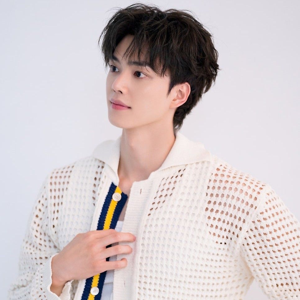 Recent activity shot of Song Kang