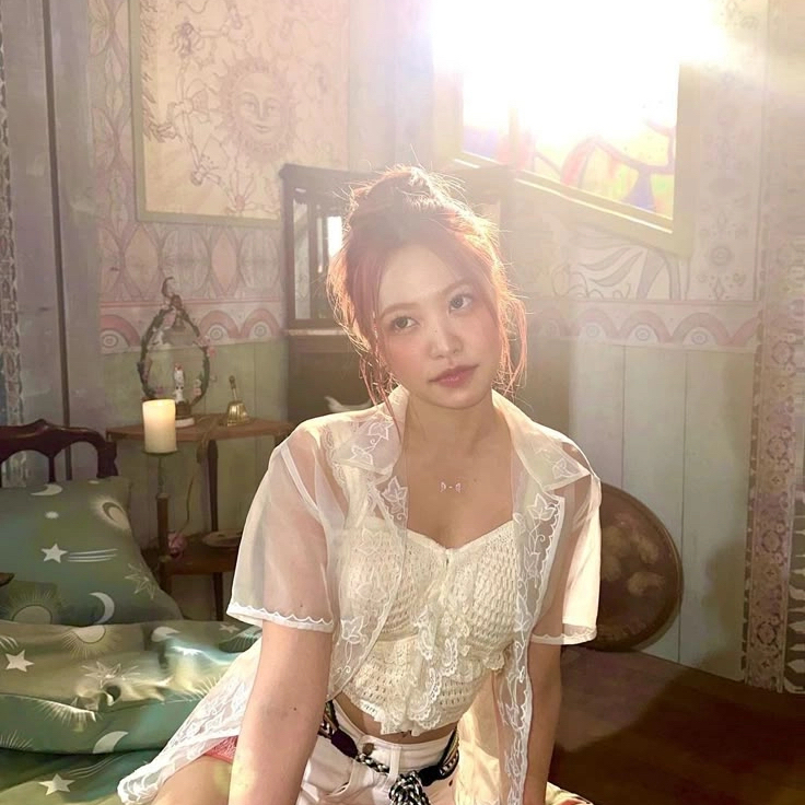 Recent activity shot of Yeri (1999)