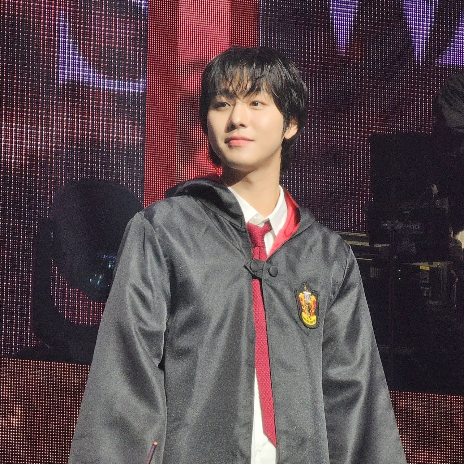 粉丝拍下的安孝燮瞬间