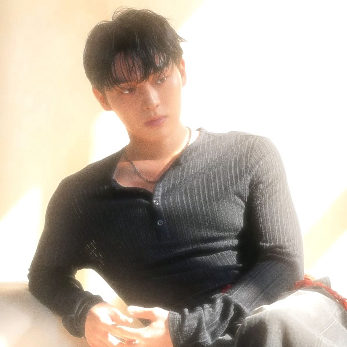 Behind-the-scenes cut of Choi Hyunwook