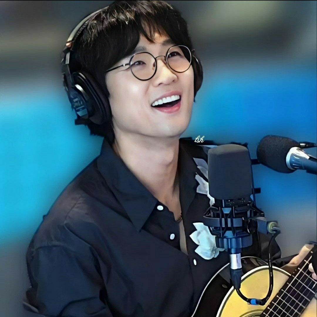 Recent activity shot of Bak Changgeun