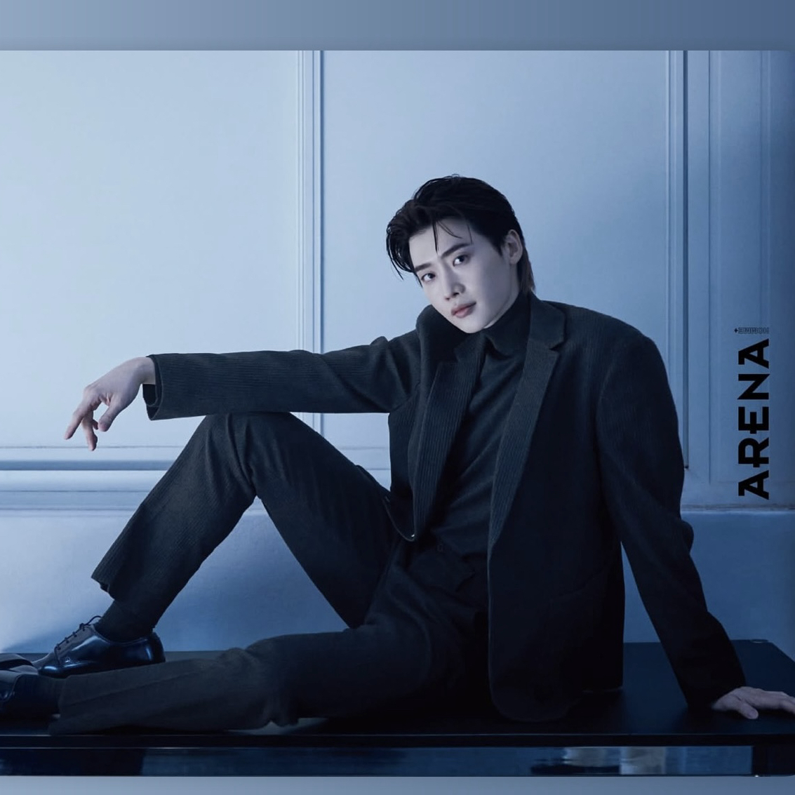 A moment captured by a fan of Lee Jongsuk