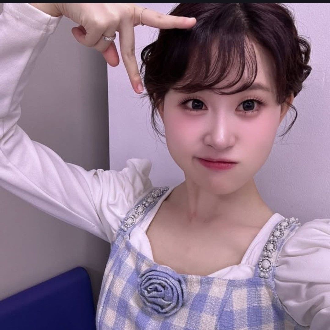 김다현의 비하인드 컷