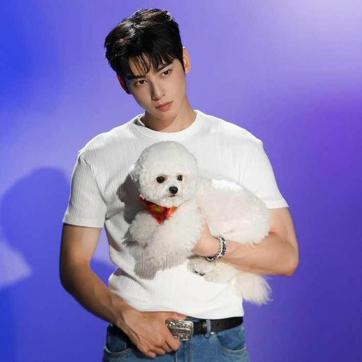 Momen yang diabadikan oleh penggemar Cha Eunwoo