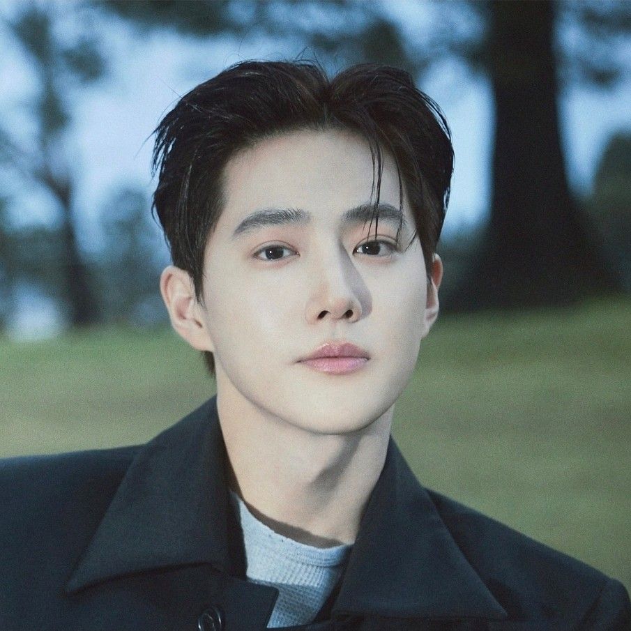 Behind-the-scenes cut of Suho