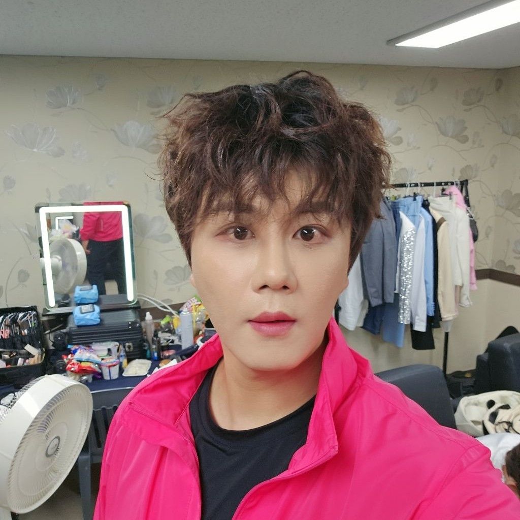 Behind-the-scenes cut of Jin Haesung