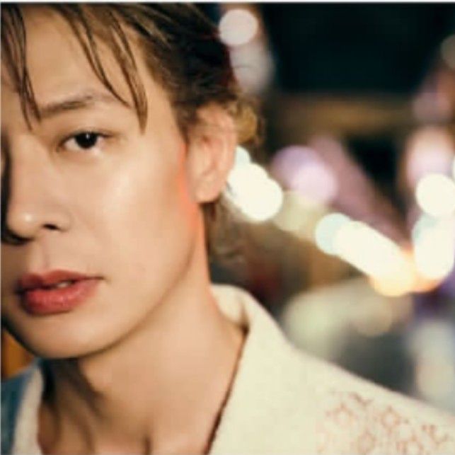 A moment captured by a fan of Park Yoochun