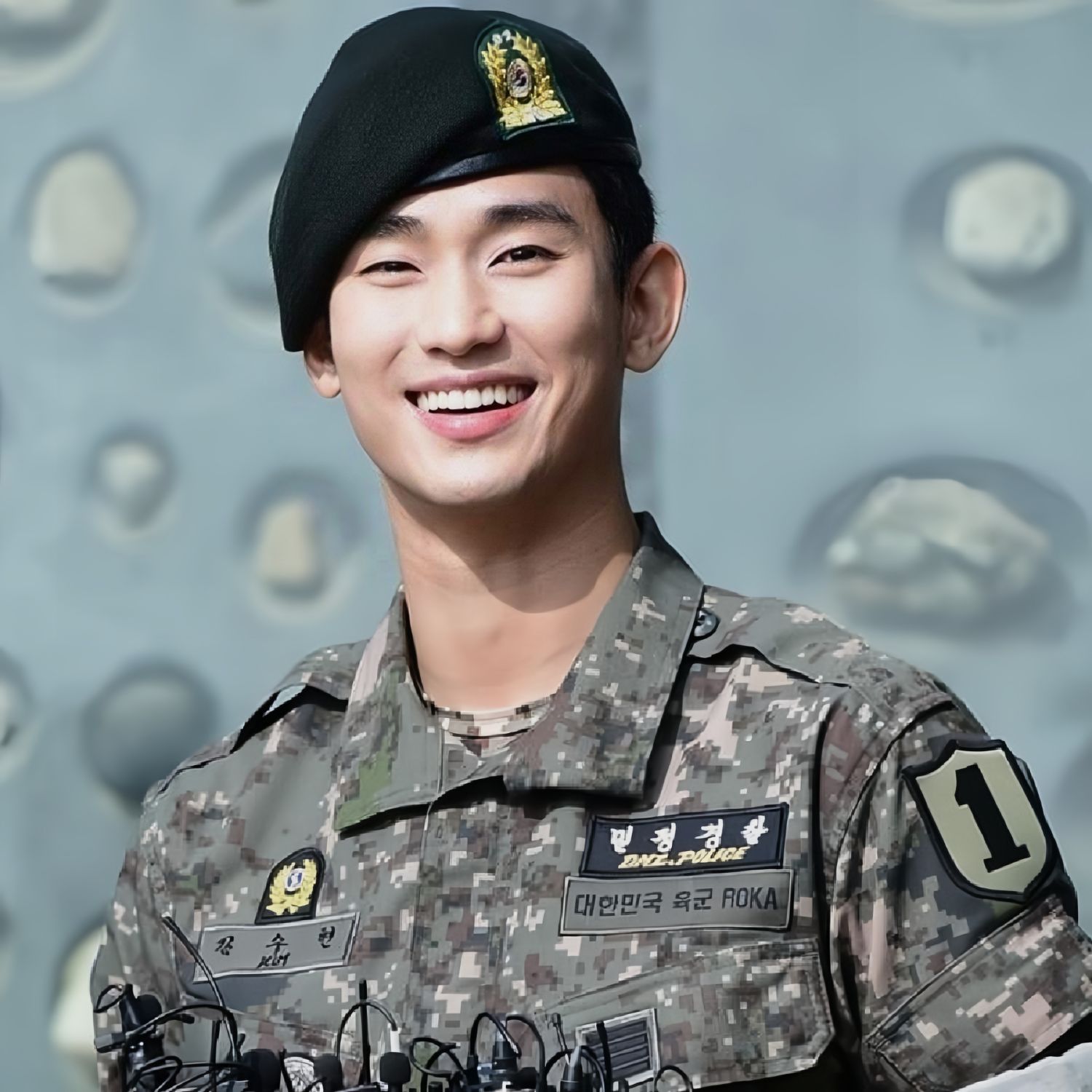 Behind-the-scenes cut of Kim Soohyun