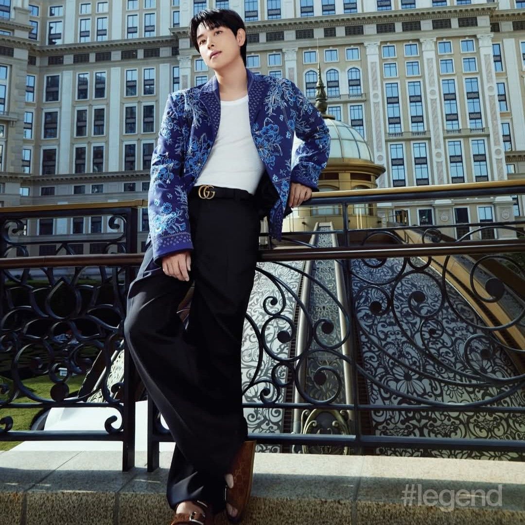 Behind-the-scenes cut of Lim Siwan
