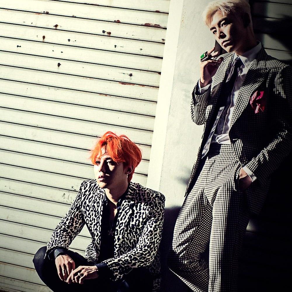 A moment captured by a fan of T.O.P