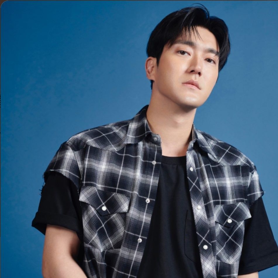 Cuplikan di balik layar dari Choi Siwon