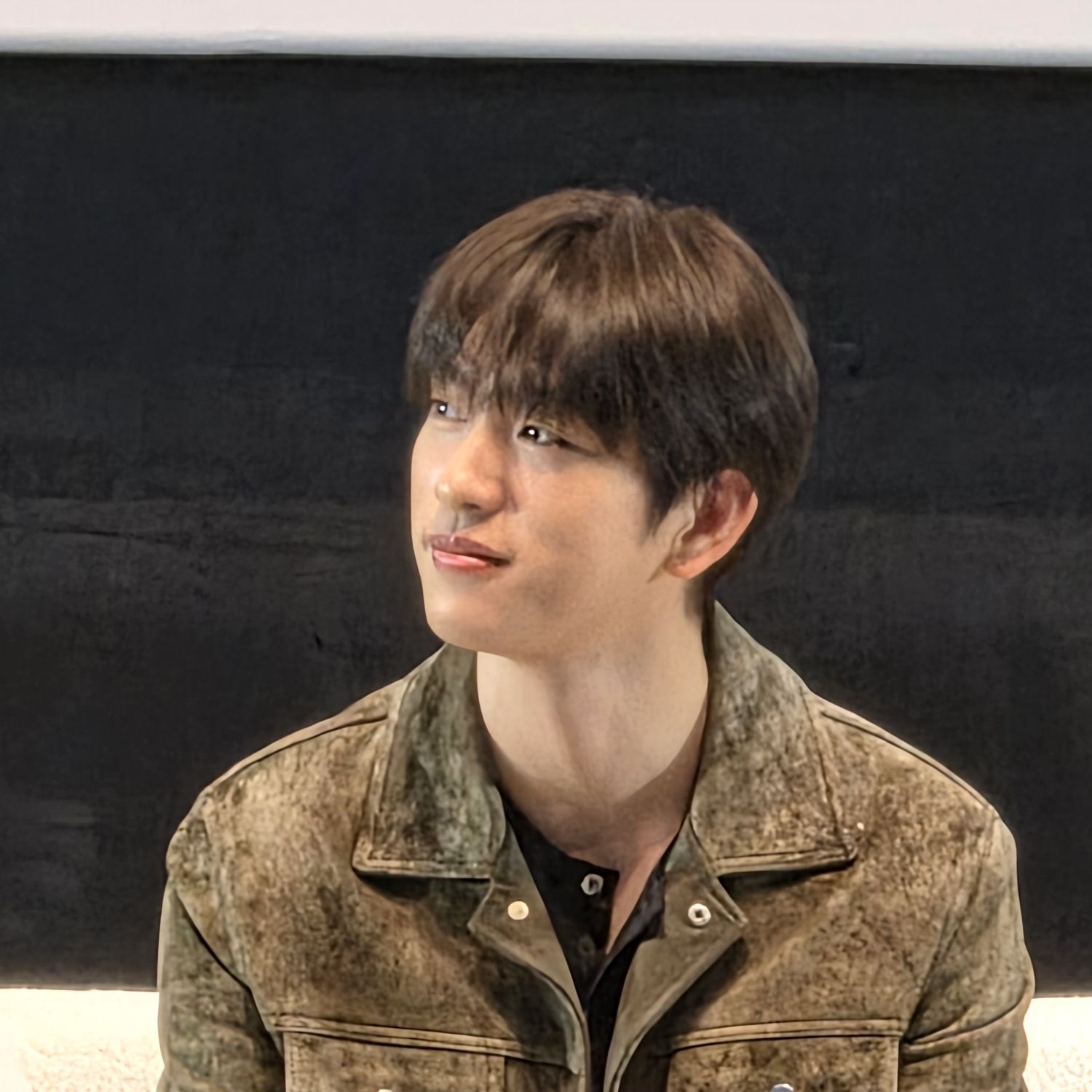 Cuplikan di balik layar dari Park Jinyoung