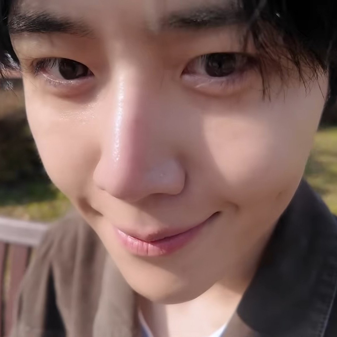 Cuplikan di balik layar dari Kim Seonho