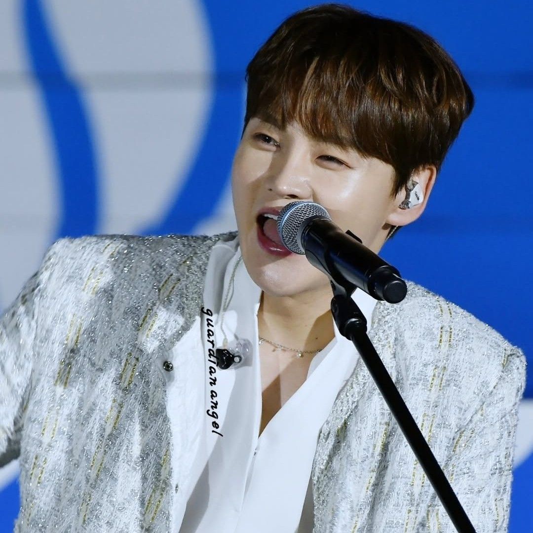 朴瑞鎮的最新照片