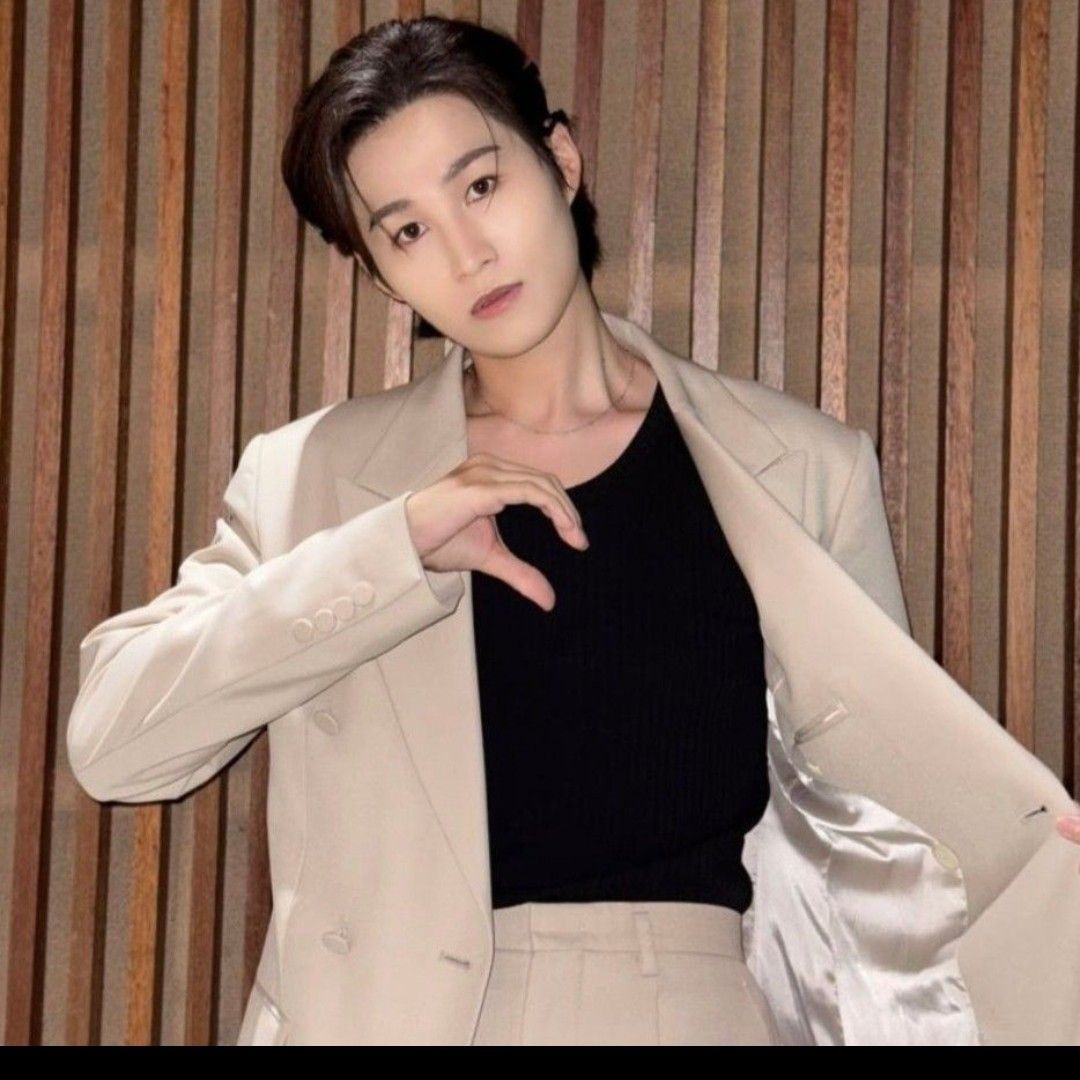 A moment captured by a fan of Kim Heejae