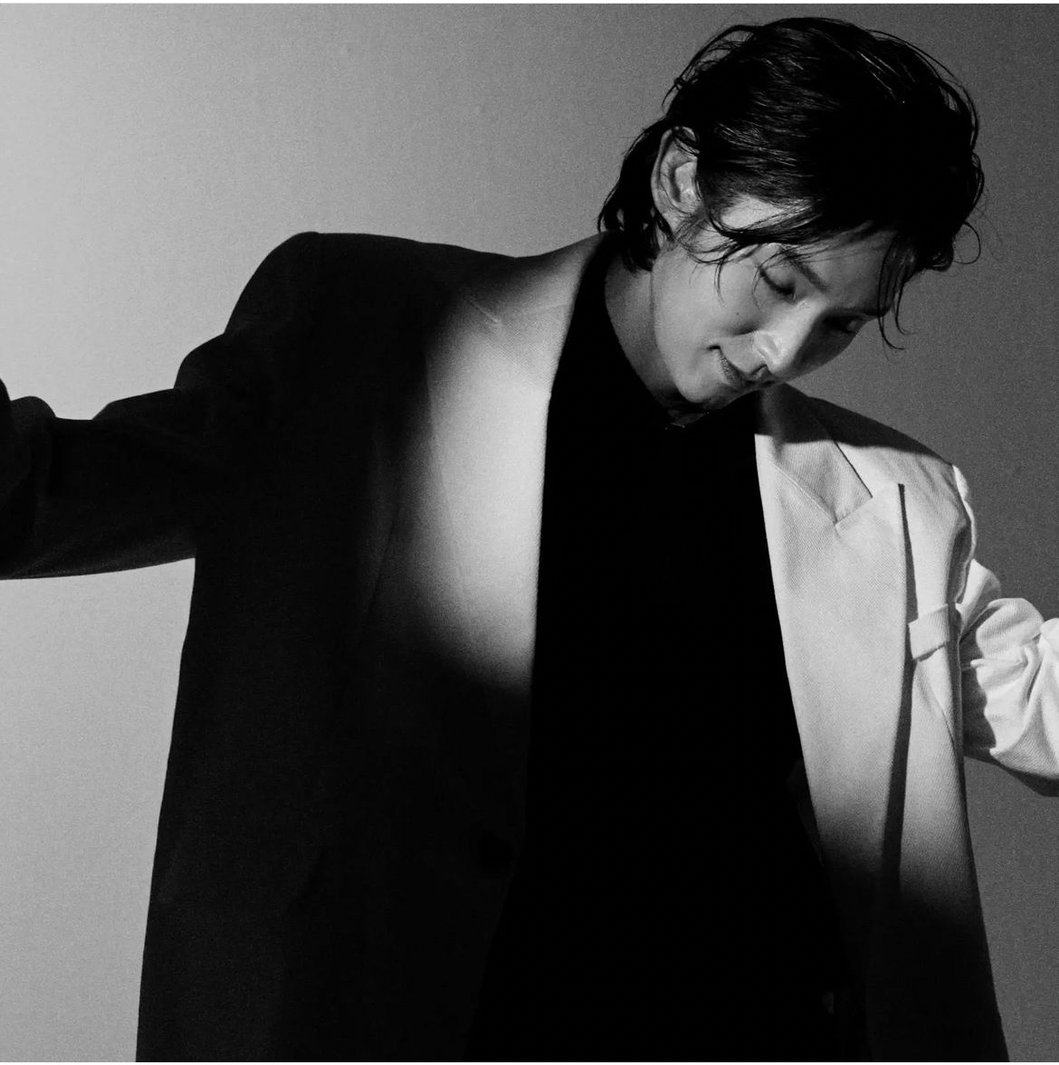 A moment captured by a fan of Lee Joongi