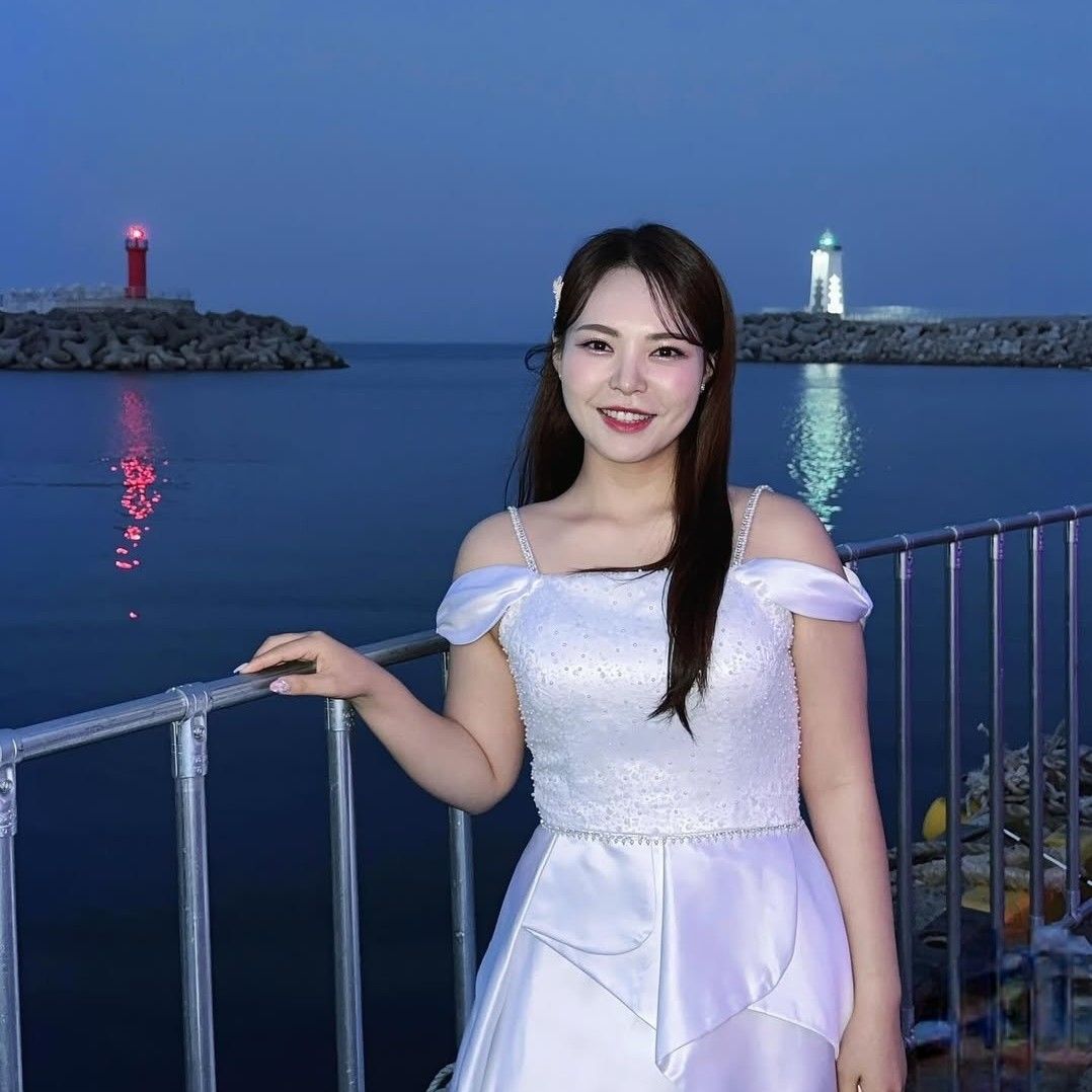 Behind-the-scenes cut of Miss Kim