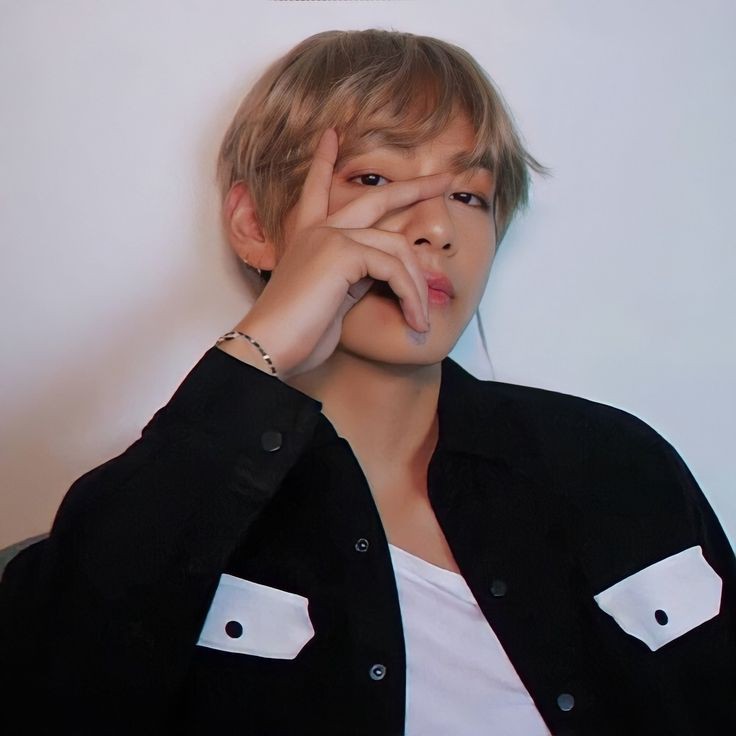 Behind-the-scenes cut of Kim Taehyung (V)