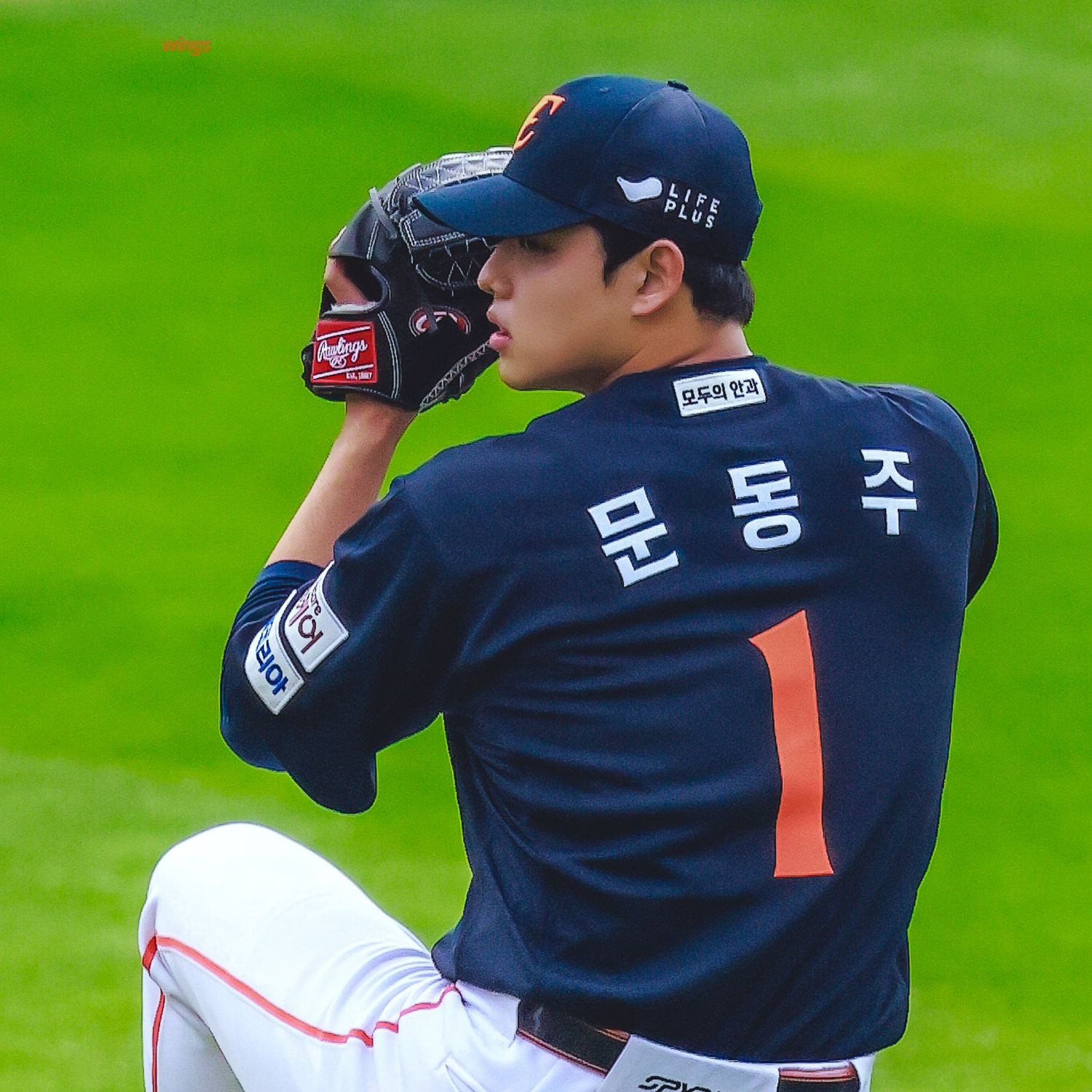 A moment captured by a fan of Moon Dongju