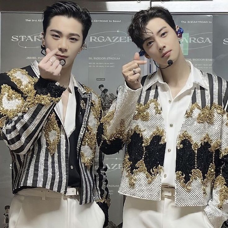 Recent activity shot of Cha Eunwoo