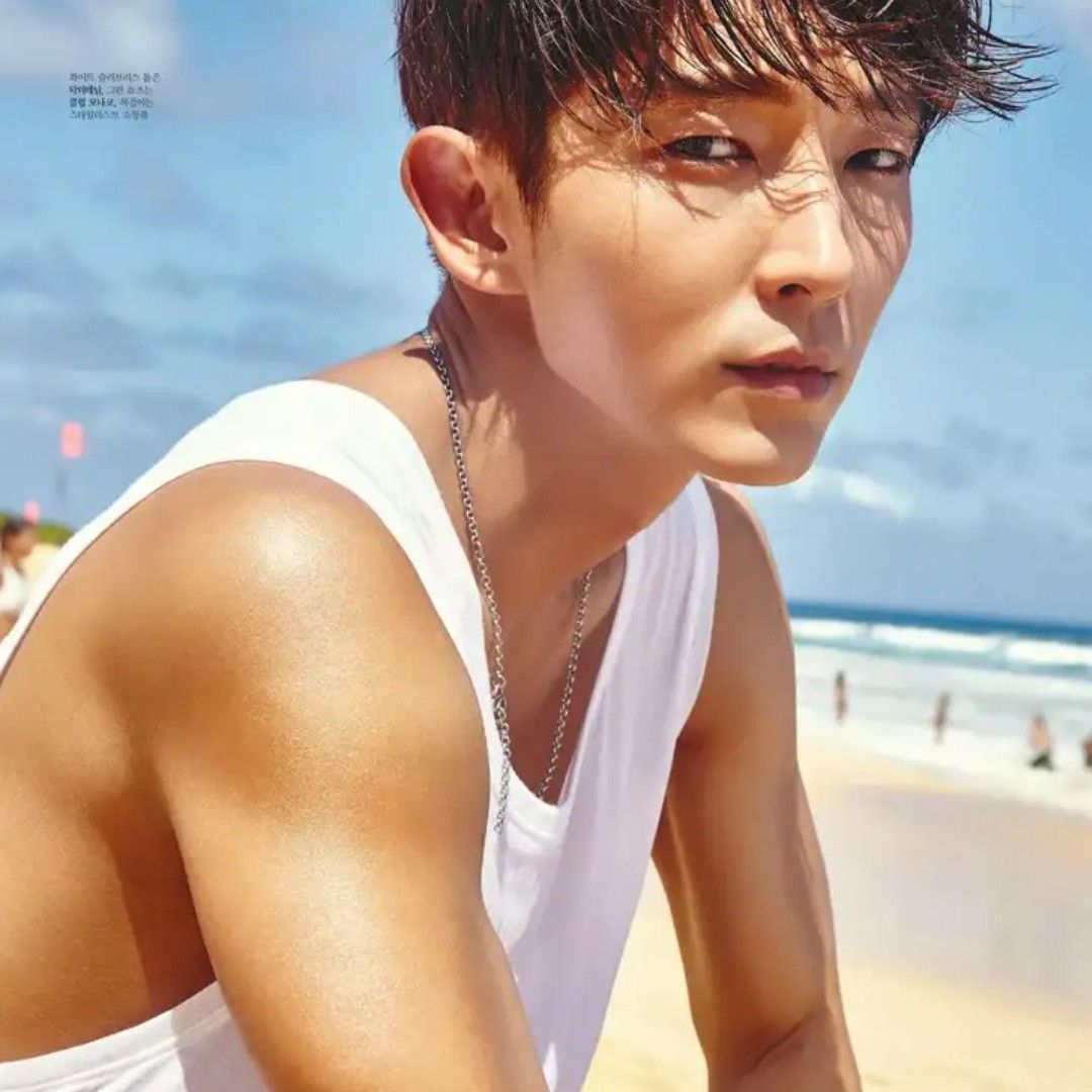 Behind-the-scenes cut of Lee Joongi