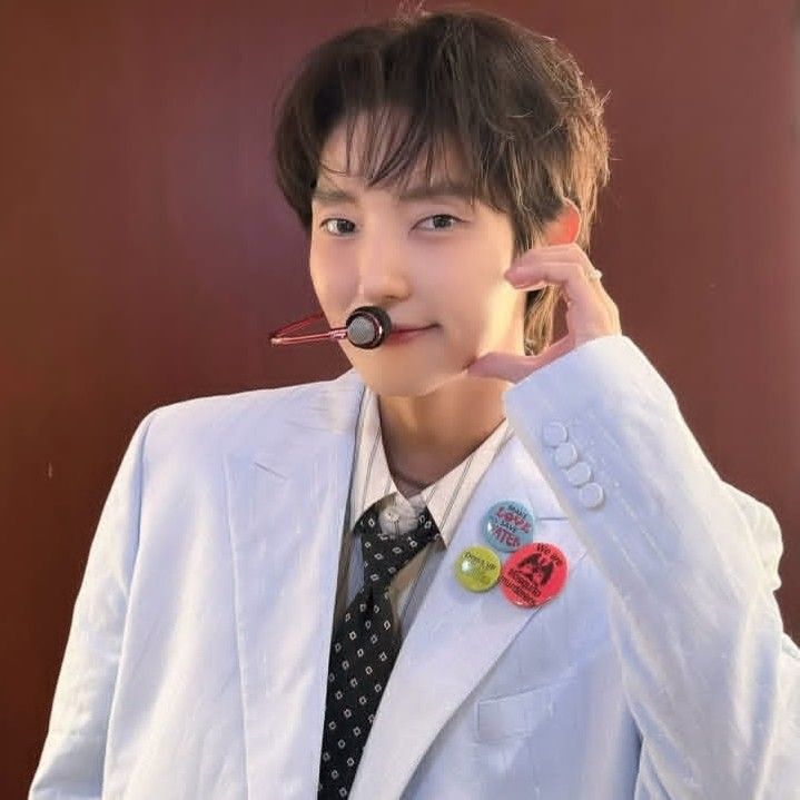 A moment captured by a fan of Lee Joongi