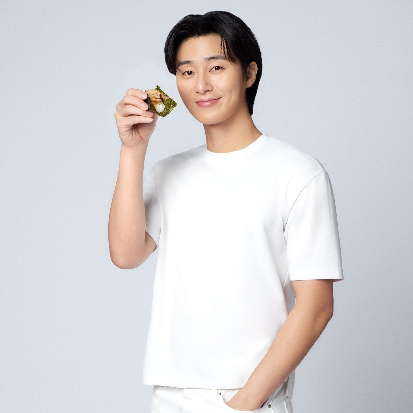 Recent activity shot of Park Seojoon