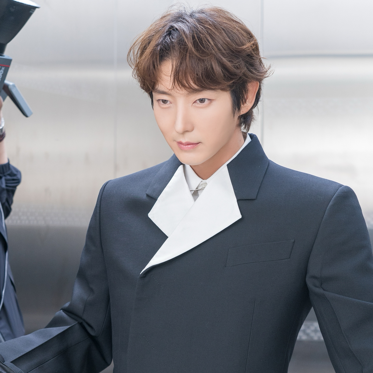 Recent activity shot of Lee Joongi