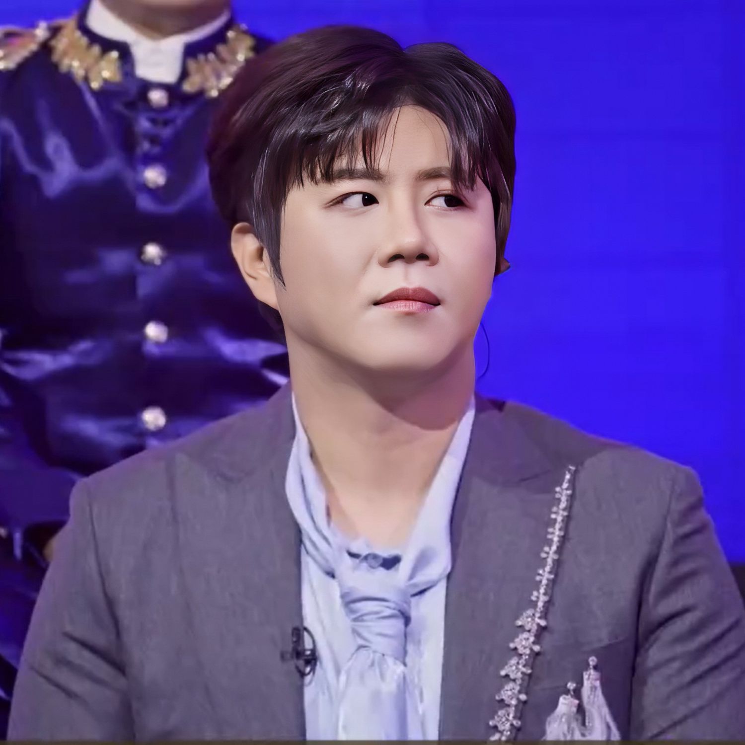 Behind-the-scenes cut of Jin Haesung