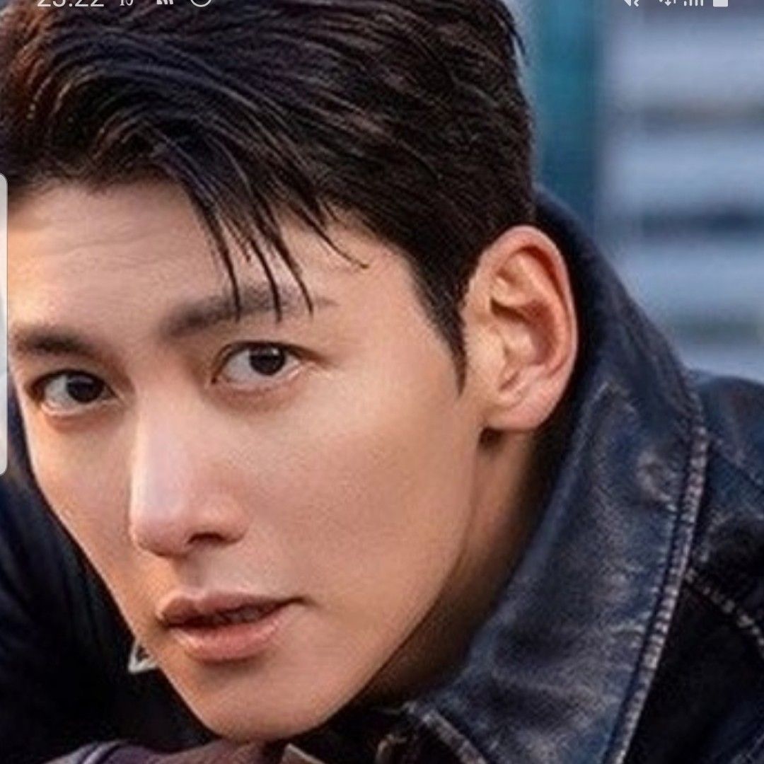 Latest photo of Ji Changwook