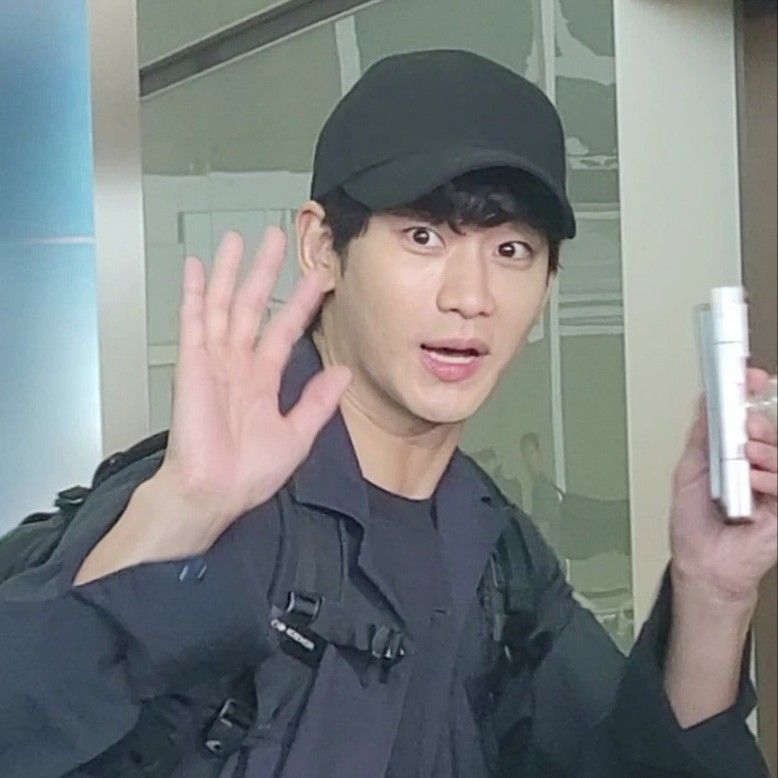 A moment captured by a fan of Kim Soohyun