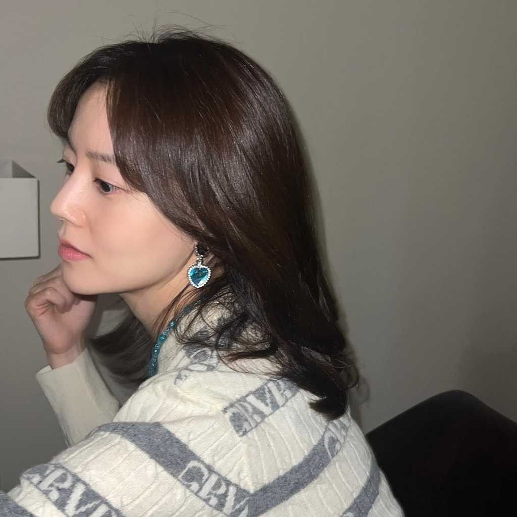 Behind-the-scenes cut of Moon Chaewon