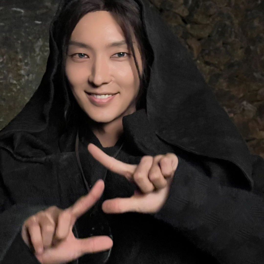 Latest photo of Lee Joongi