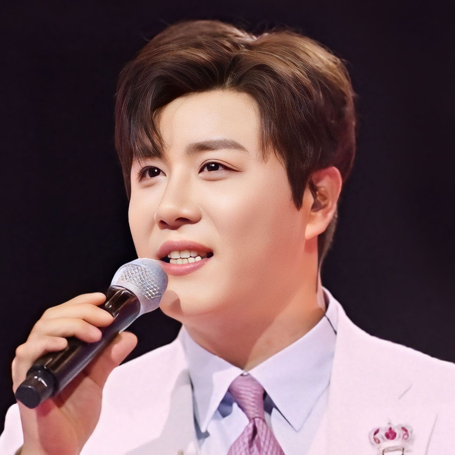 Recent activity shot of Jin Haesung