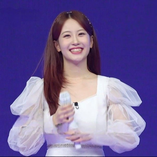 A moment captured by a fan of Oh Yujin
