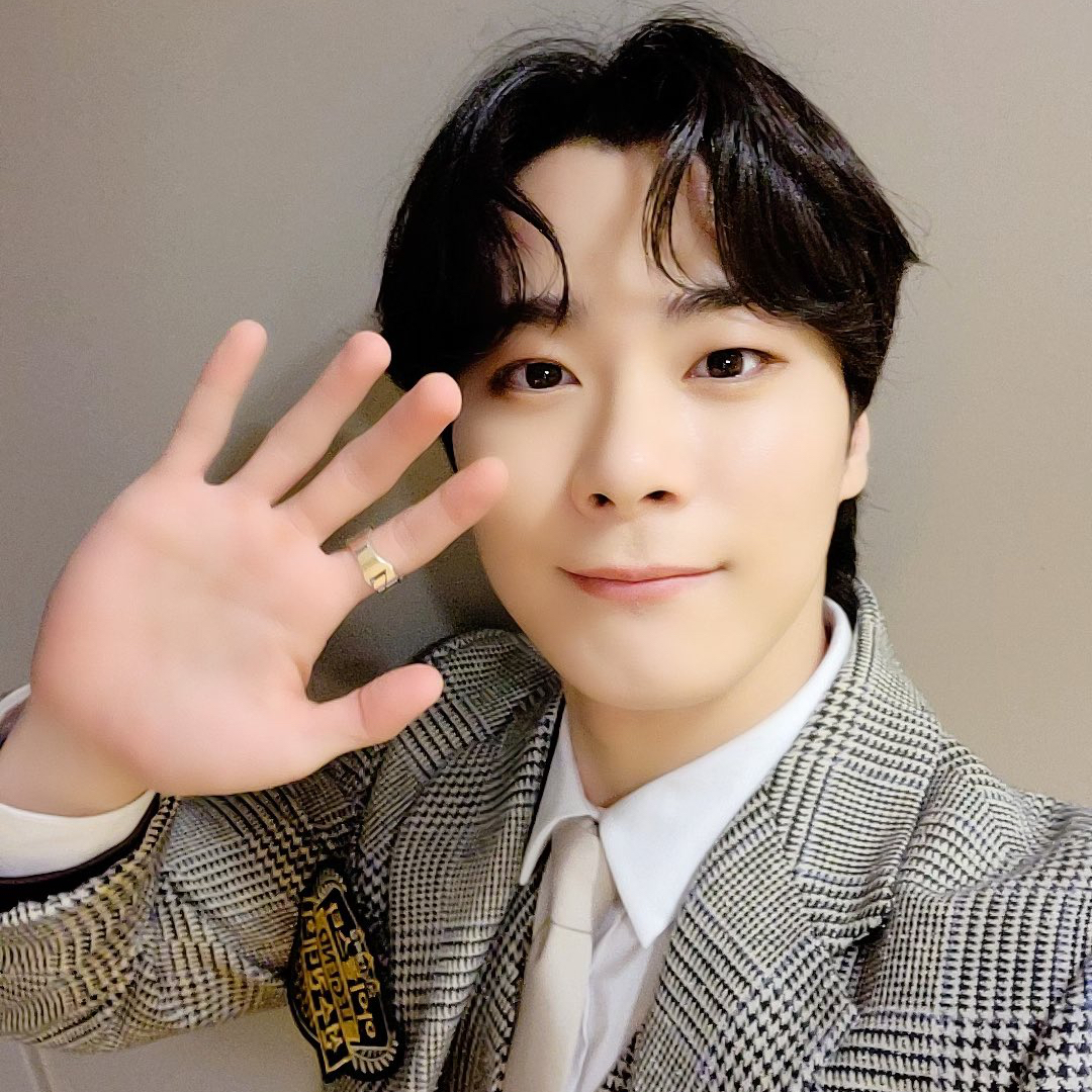 Foto terbaru dari Cha Eunwoo